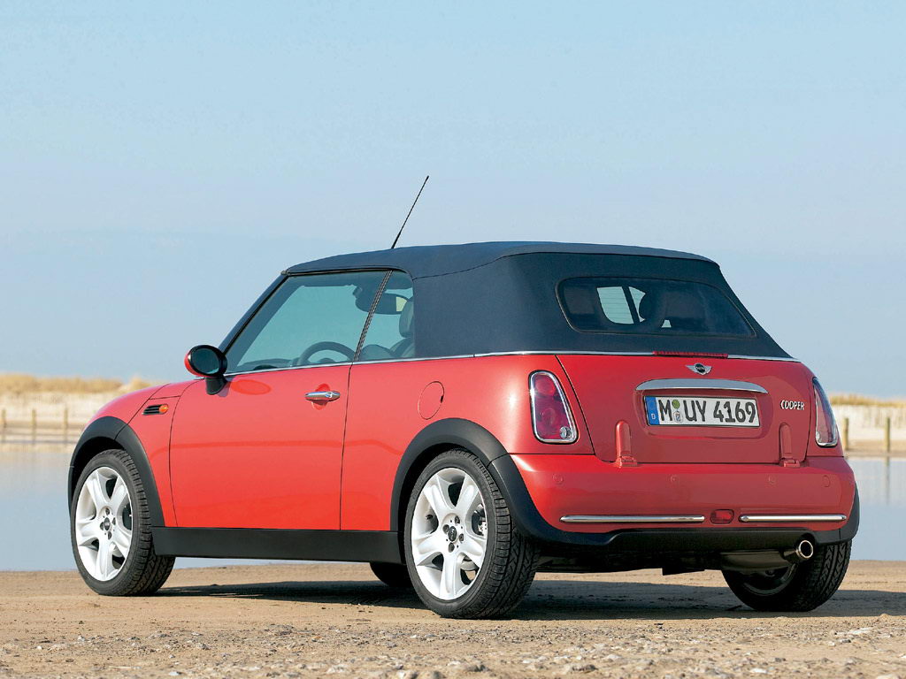 Mini Cabrio 2004 004.jpg